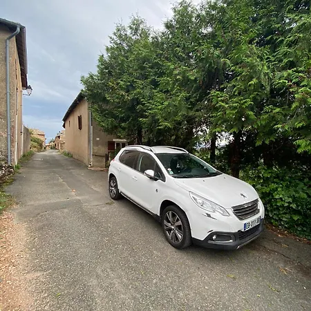 Cottage En Vignoble Leynes Exterior photo